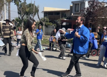 Fonda Móvil, pie de cueca y junto a Loreto Aravena: Max Luksic celebra sus 37 años en La Pincoya.